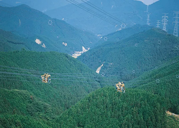 送電線工事(スペーサー取付)