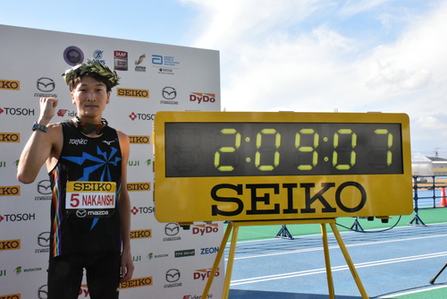 1201第55回防府読売マラソン大会フィニッシュ_男子優勝①.JPG
