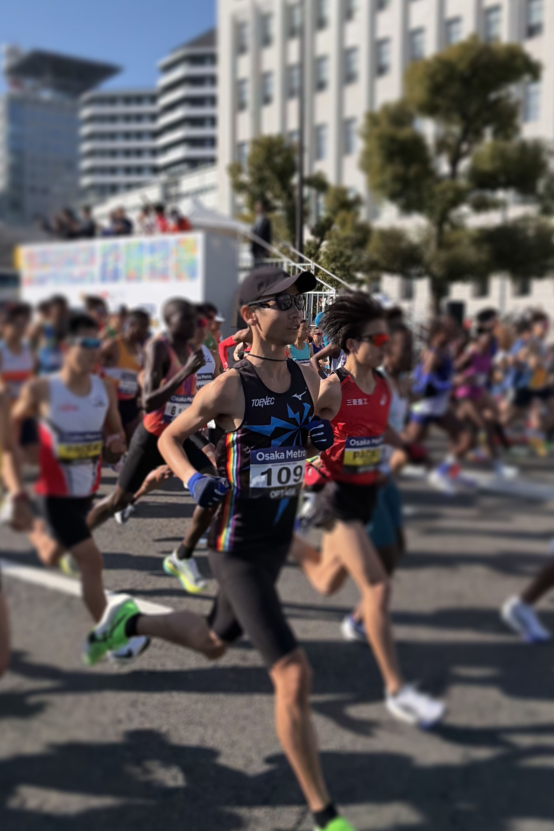20260222_大阪マラソン_小山選手スタート.jpg