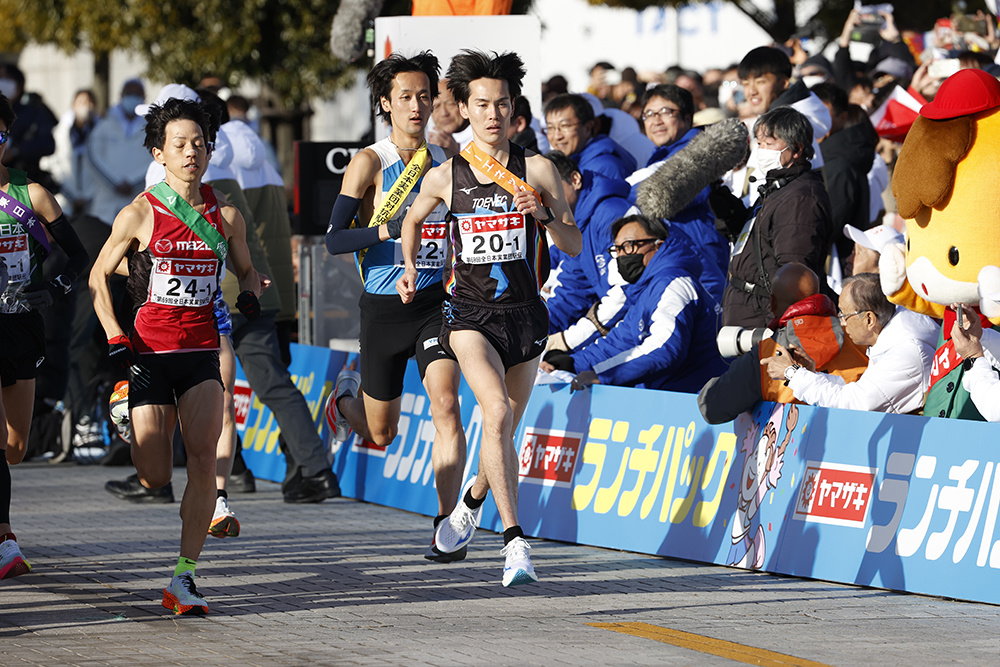 ニューイヤー駅伝2025１区竹内.JPG